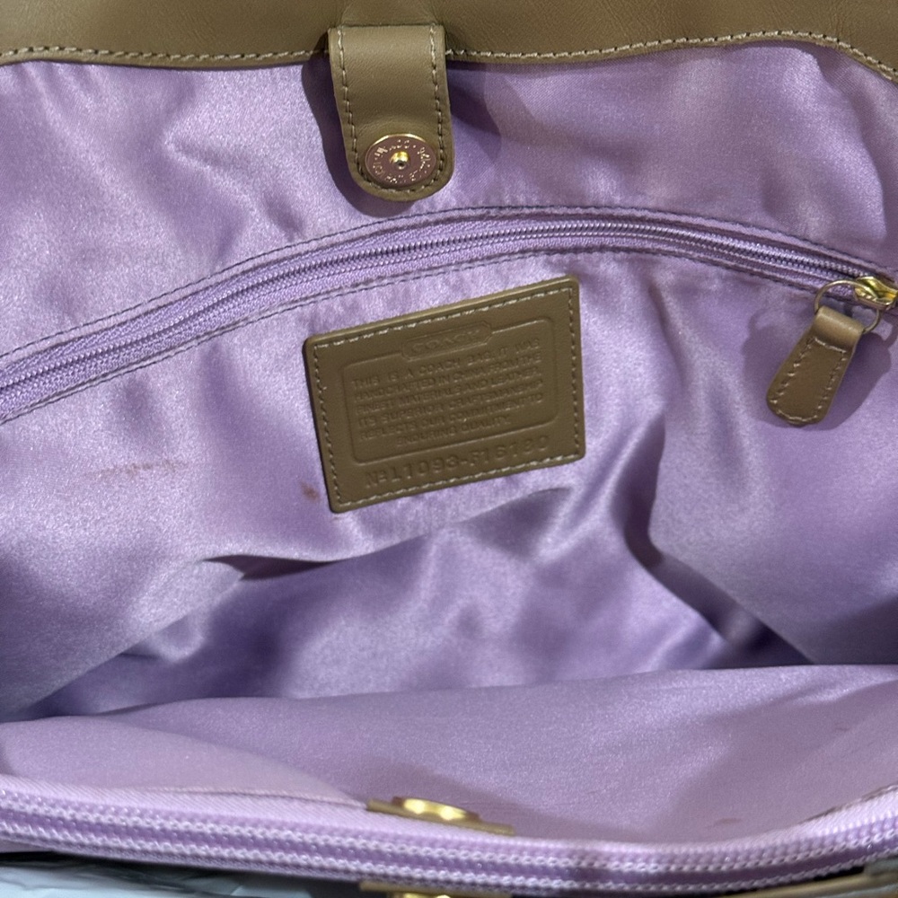 Y2K Coach Gold Leather Embossed Patchwork Tote - Picture 11 of 16